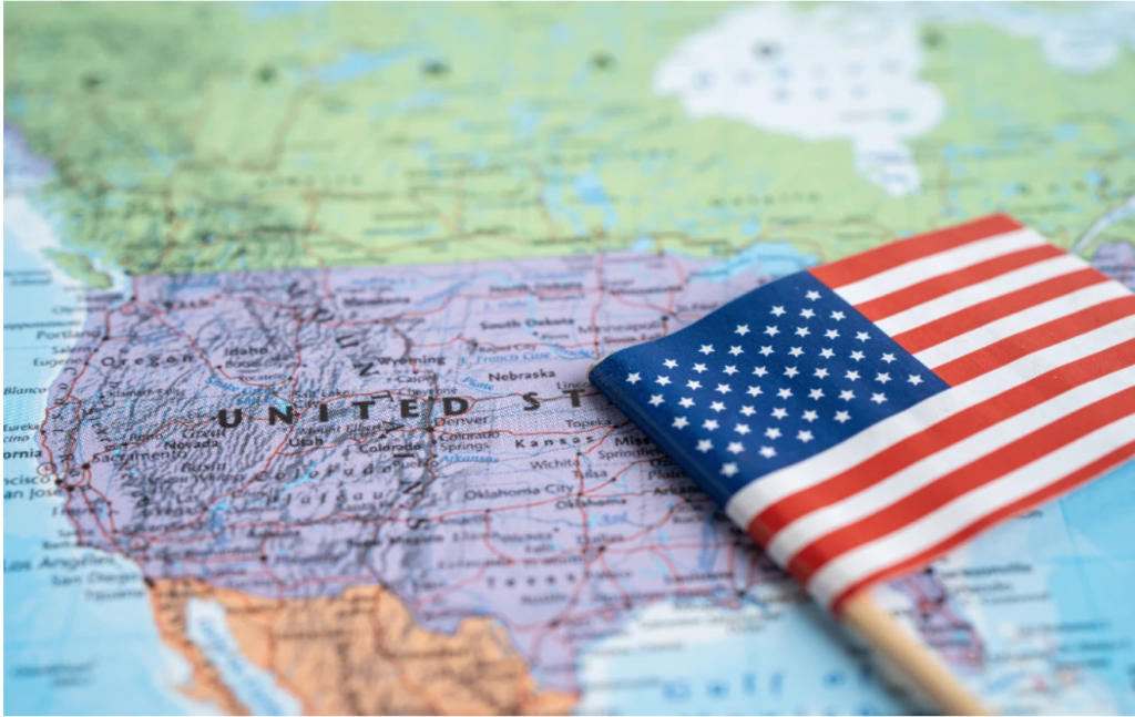 U.S. third‑quarter growth unexpectedly surged, propelled by consumer spending, while consumer confidence weakened in December amid inflation and economic worries.