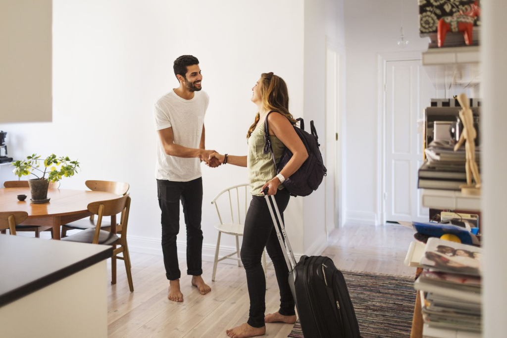 How to stay in hotels for free using loyalty programs, house-sitting, and couchsurfing. Learn the best hacks for 2026 to travel without paying for accommodation.