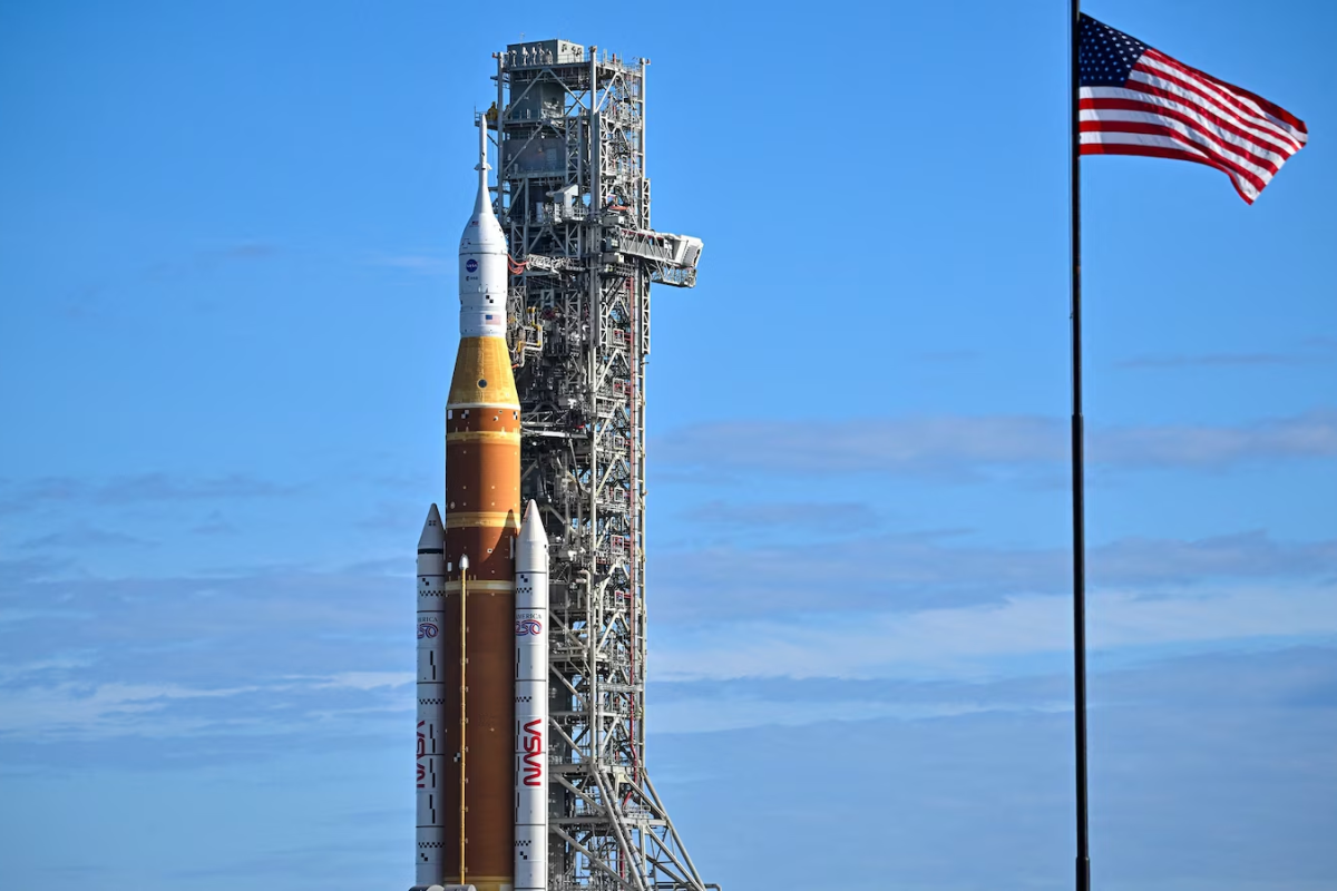 NASA’s Artemis SLS rocket rolls to launch pad for first crewed lunar fly-around in 50+ years, setting the stage for historic moon mission in early 2026.