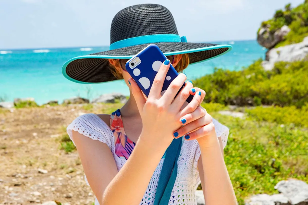 Best travel apps for offline navigation and tours: discover the top tools for maps, translation, and audio guides. Save money and travel like a pro without internet.