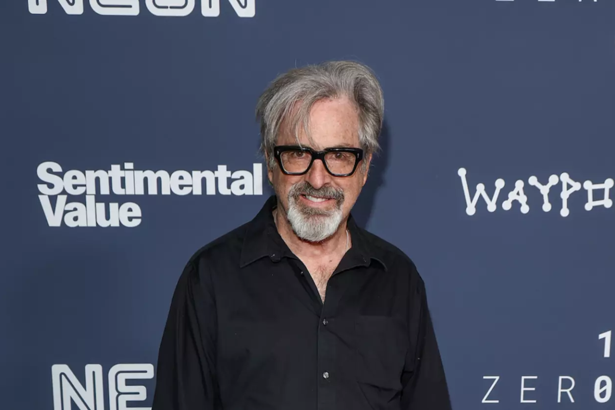 Robert Carradine, star of Revenge of the Nerds and Lizzie McGuire, dies at 71 after battling Bipolar Disorder; a beloved actor and family man.