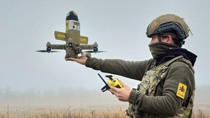 US and Gulf states negotiate to buy Ukrainian interceptor drones to counter Iranian Shahed attacks, leveraging Ukraine’s combat-tested drone technology.