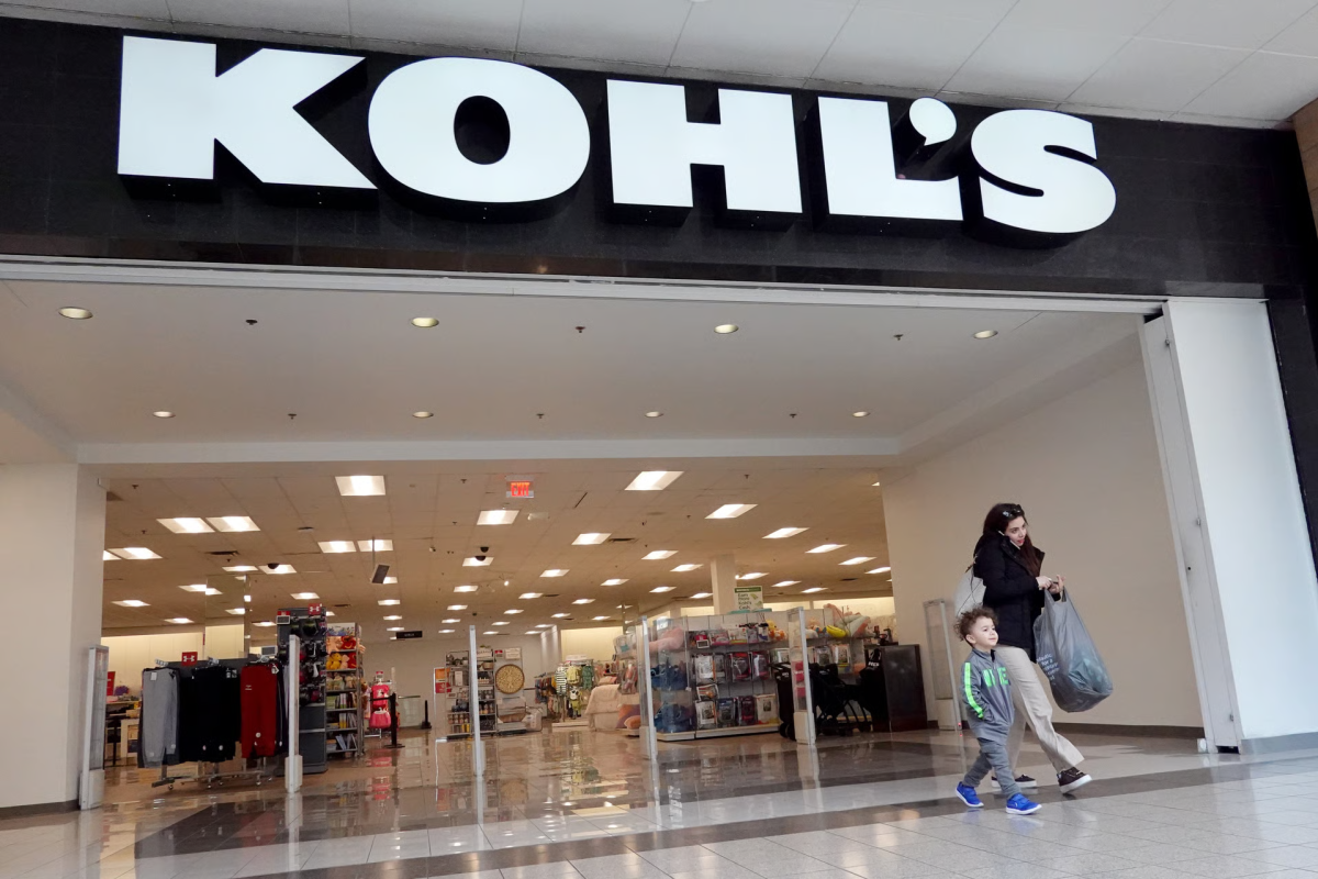 Kohl’s closes Michigan store after final clearance sales as retailer cuts locations amid falling demand and rising competition.