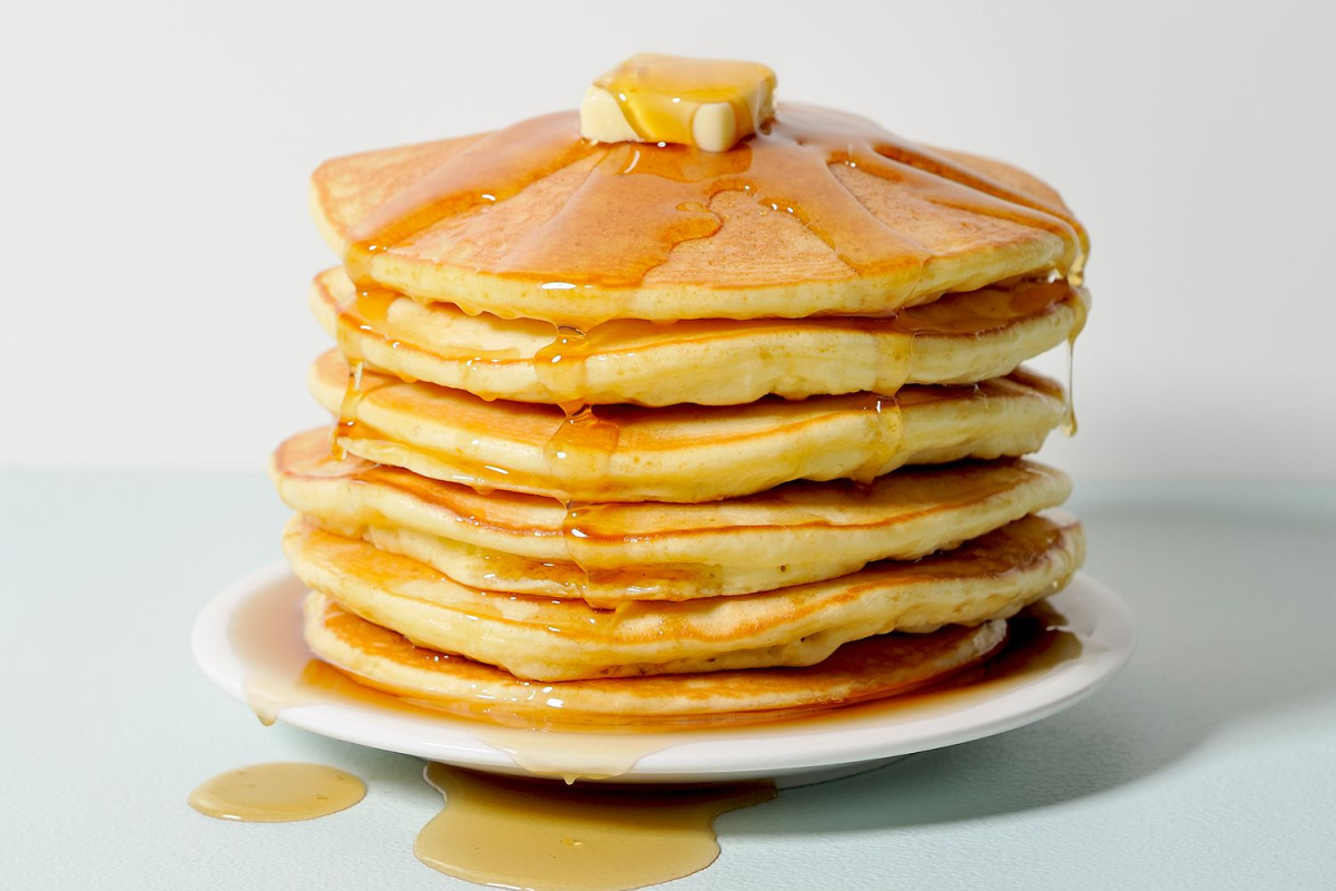 Learn how to make fluffy pancakes from scratch with simple ingredients. Step-by-step recipe with tips for the perfect breakfast every time.