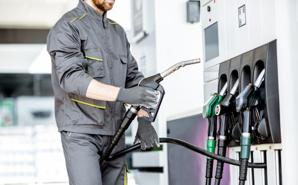 U.S. gasoline prices jump 17% as Middle East conflict escalates, crude oil hits $100, causing higher costs for drivers and fuel-dependent industries.