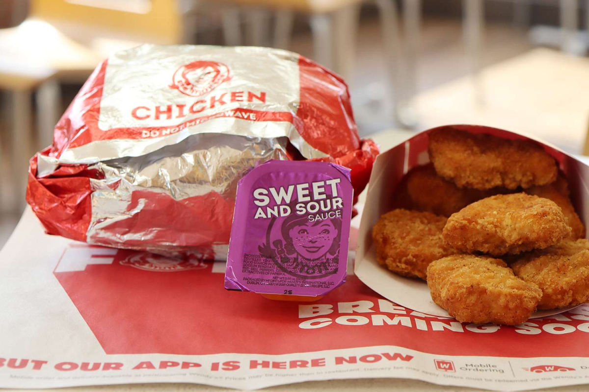 Wendy’s Sweet and Sour sauce returns to menus after viral TikTok pleas. Discover the rules for keeping this beloved tangy dip permanent and what fans are saying.