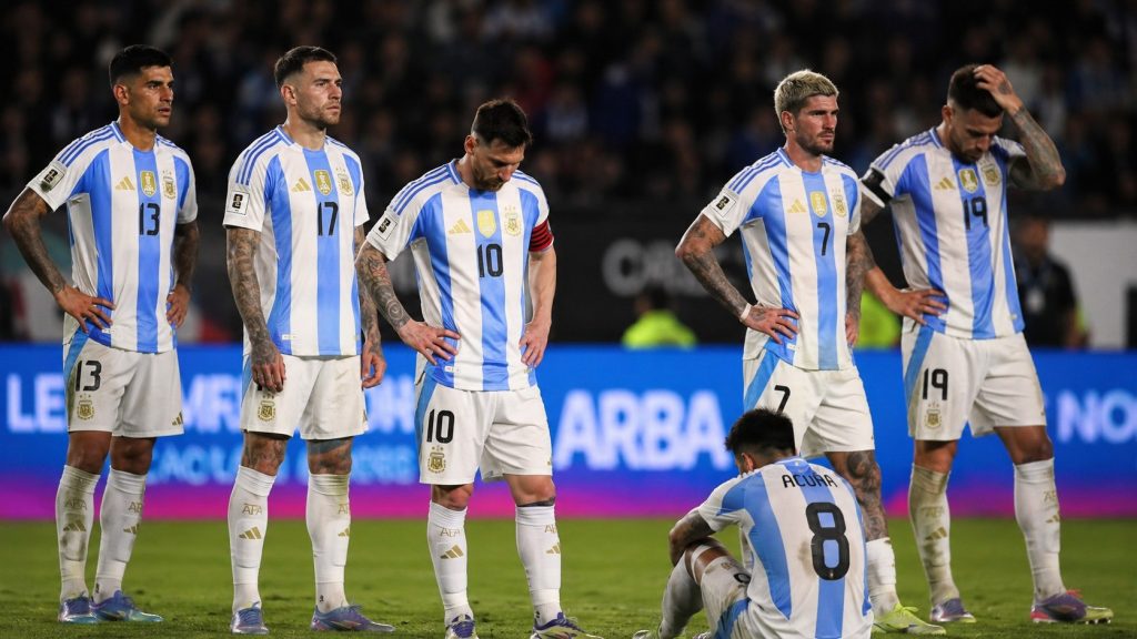 Argentina out of World Cup 2026 claims explained: VAR disputes, the reported AFA financial investigation, FIFA rules and whether the champions could be expelled.
