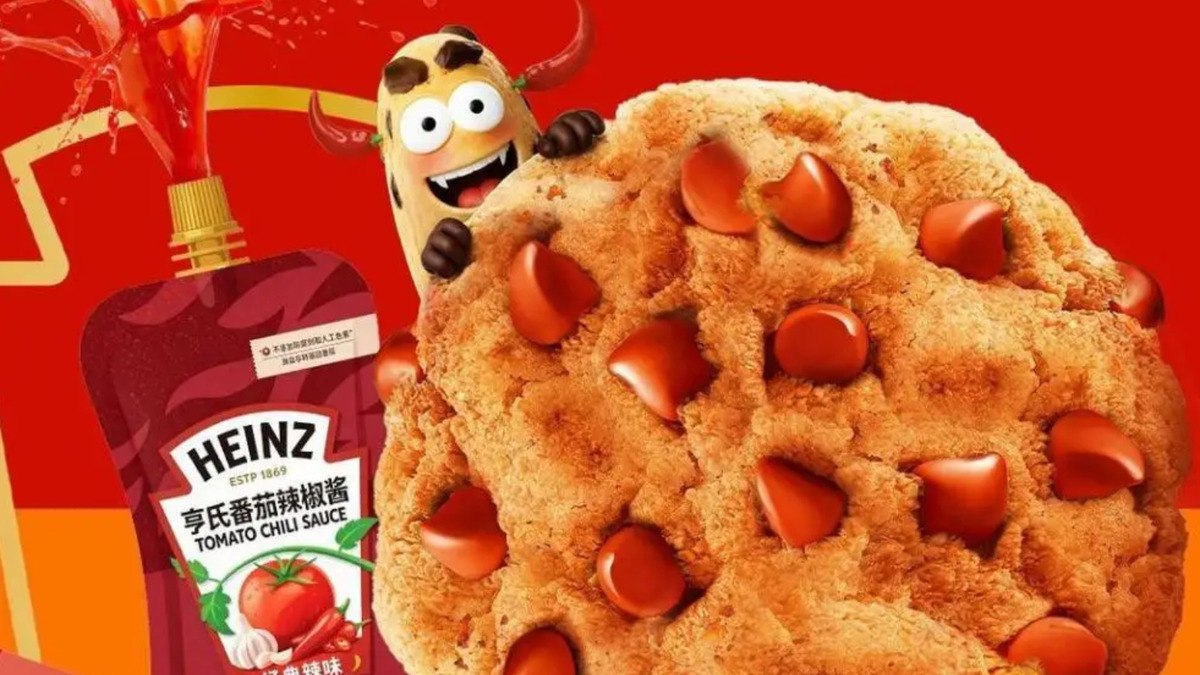 Chips Ahoy Heinz cookies launch in China with spicy tomato chocolate chips. Discover the ingredients, early reviews and where to buy them.