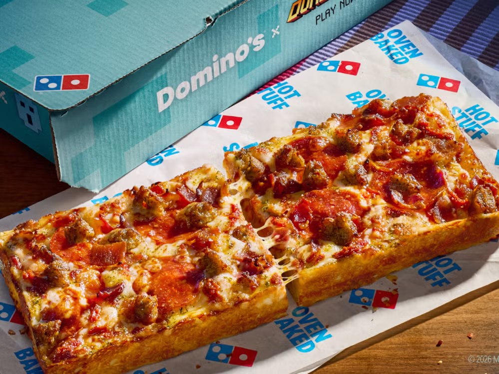 Domino’s Minecraft Dungeons II giveaway starts October 26 with 20,000 free game copies, exclusive skins, collectible boxes and daily prizes.