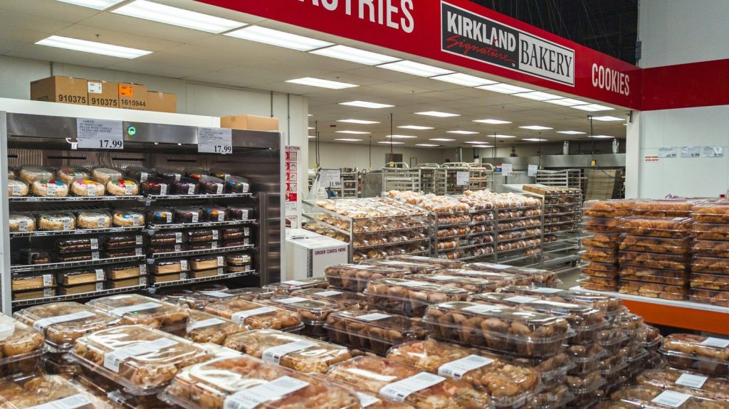 Costco Belgian milk chocolate shortbread cookies cost $13.99 for 15 pieces. Discover their ingredients, customer reviews and store availability.